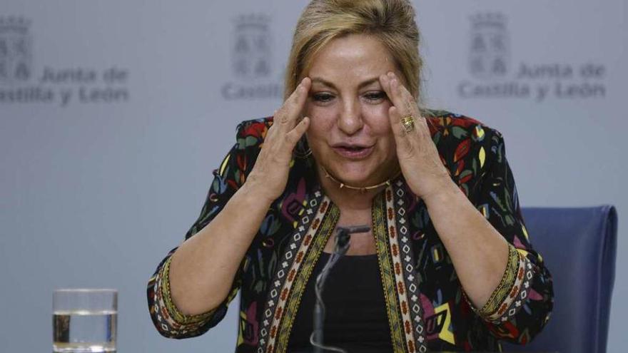 Dimite la vicepresidenta de Castilla y León al triplicar la tasa de alcoholemia