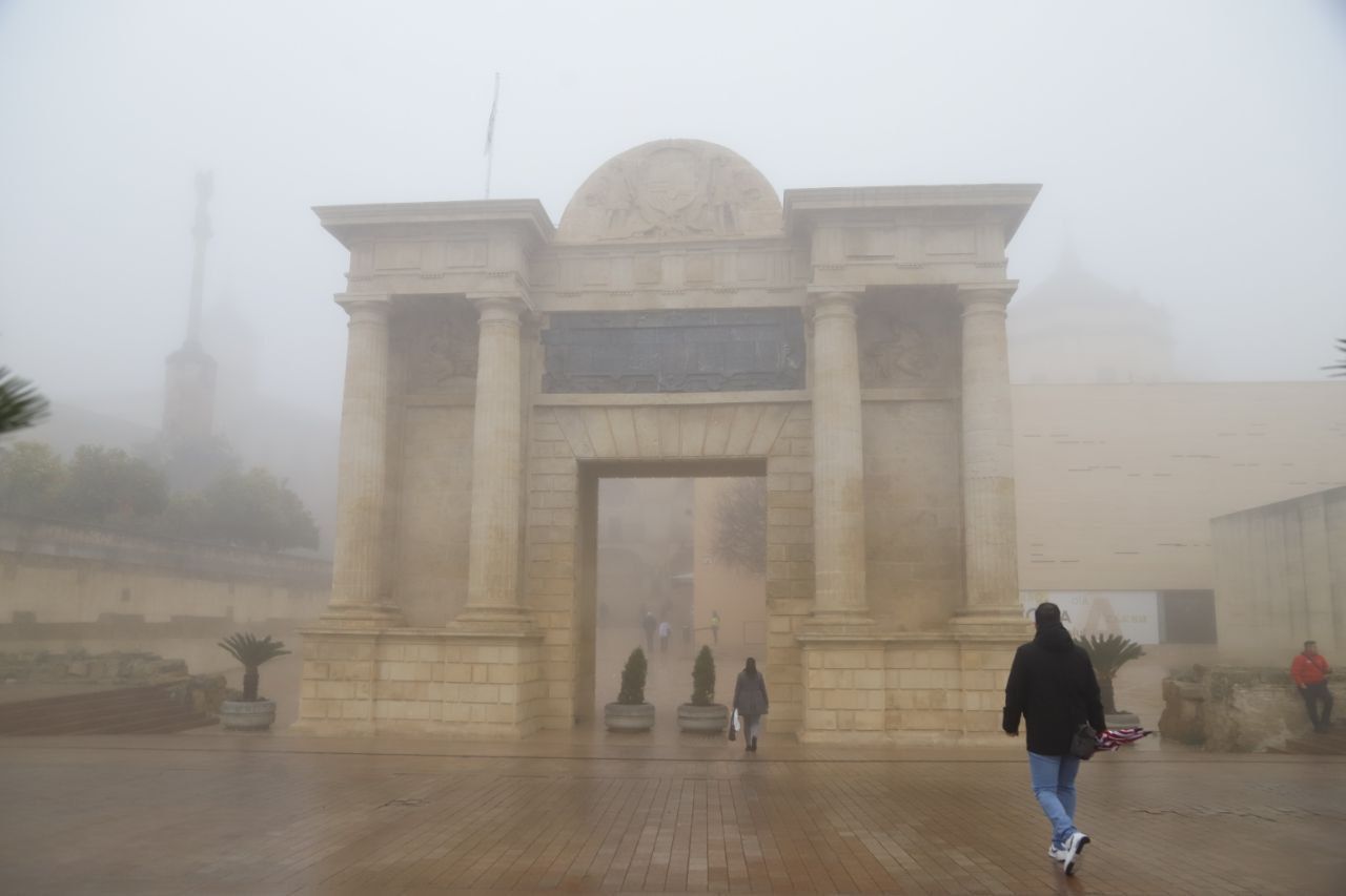 La niebla cubre Córdoba