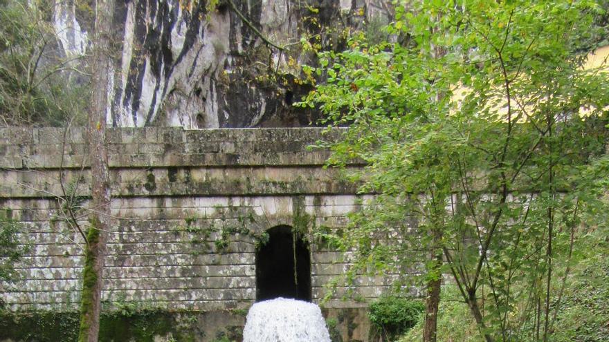 El otro &quot;chorrón&quot; de Covadonga: las espectaculares aguas de la &quot;Cola de caballo&quot;