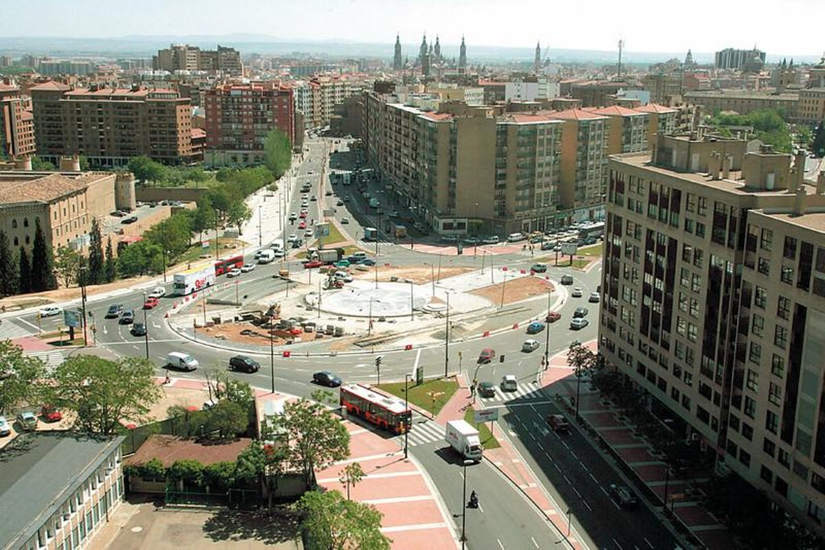 La rotonda de la plaza de la Ciudadanía, durante su construcción en 2005.
