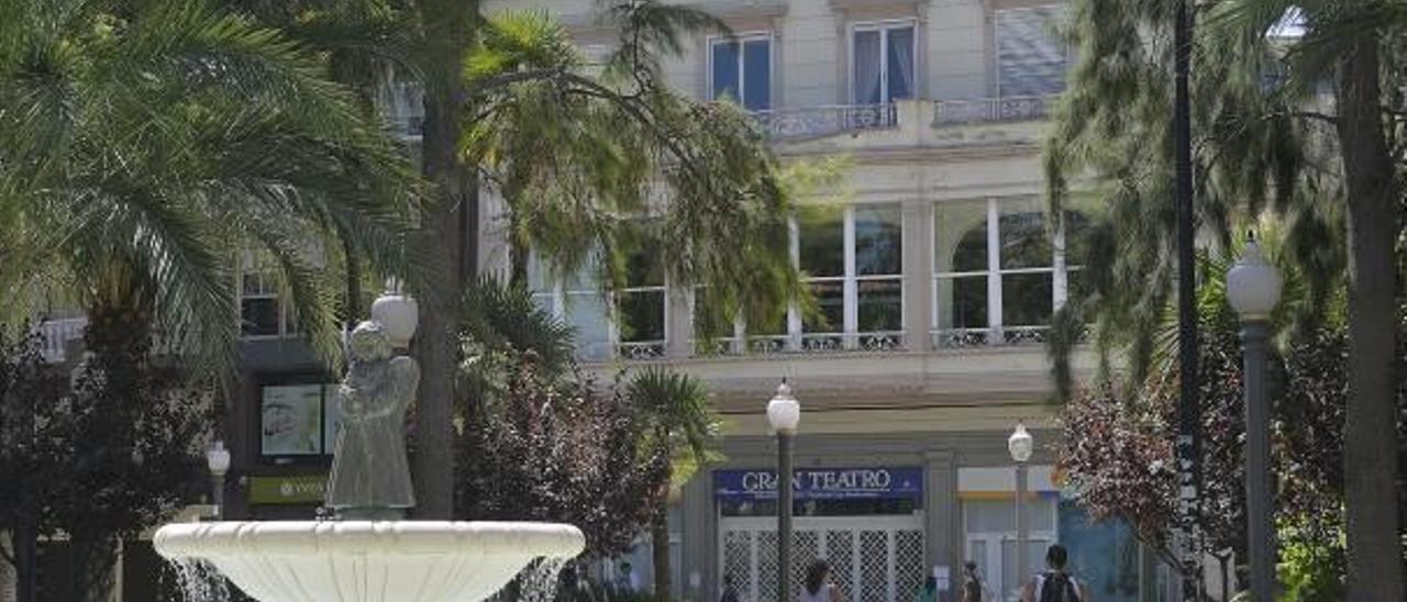 La UMH redobla la presión con la Fundación Caja Mediterráneo para tener sede en la Glorieta tras el verano