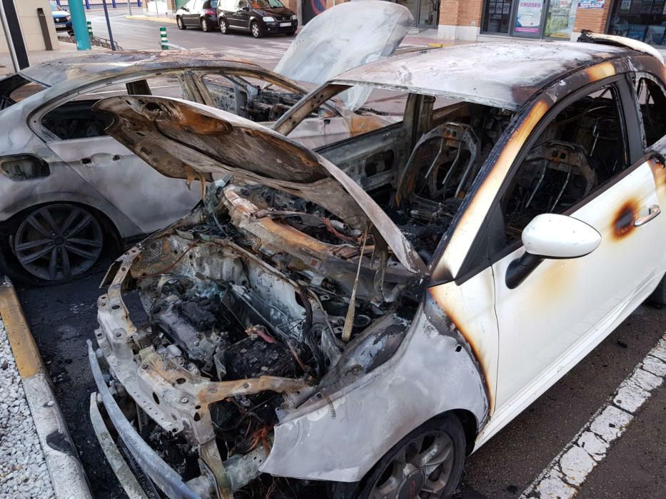 Coches quemados en Orihuela