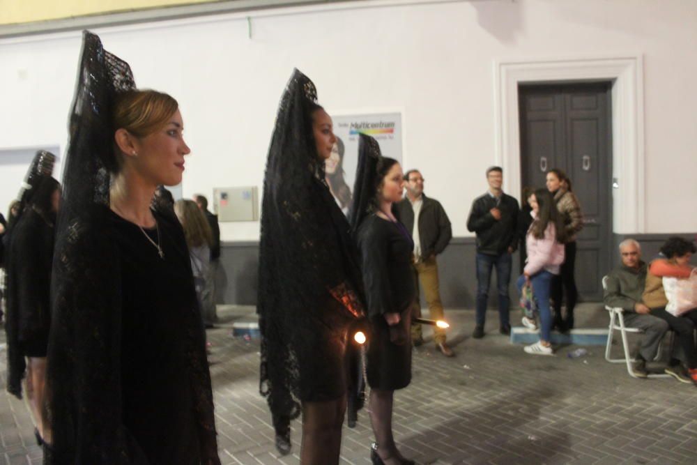 Seis cofradías y siete pasos -faltó el de San Pedro Arrepentido- desfilaron el Lunes Santo en Torrevieja.