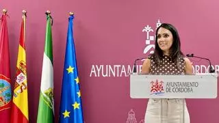 El PSOE sostiene que Bellido engaña al comercio y que no tiene plan municipal para el de cercanía