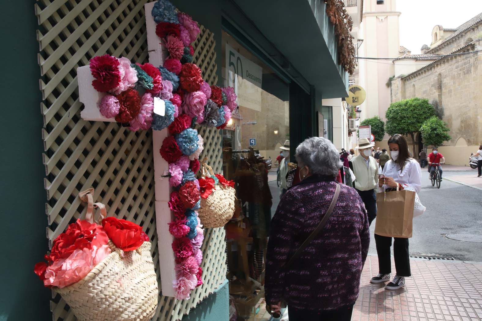 Primer concurso de cruces de mayo para escaparates