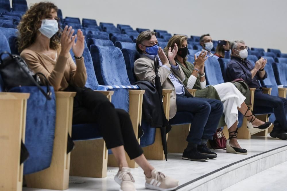 Actuación del mago José Armas en el Palacio de Congresos