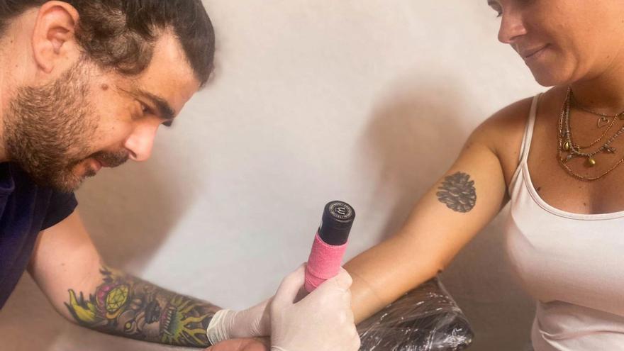 «Fa uns anys aquí ningú portava un ‘tattoo’ d’en Goku, ara és més normal»