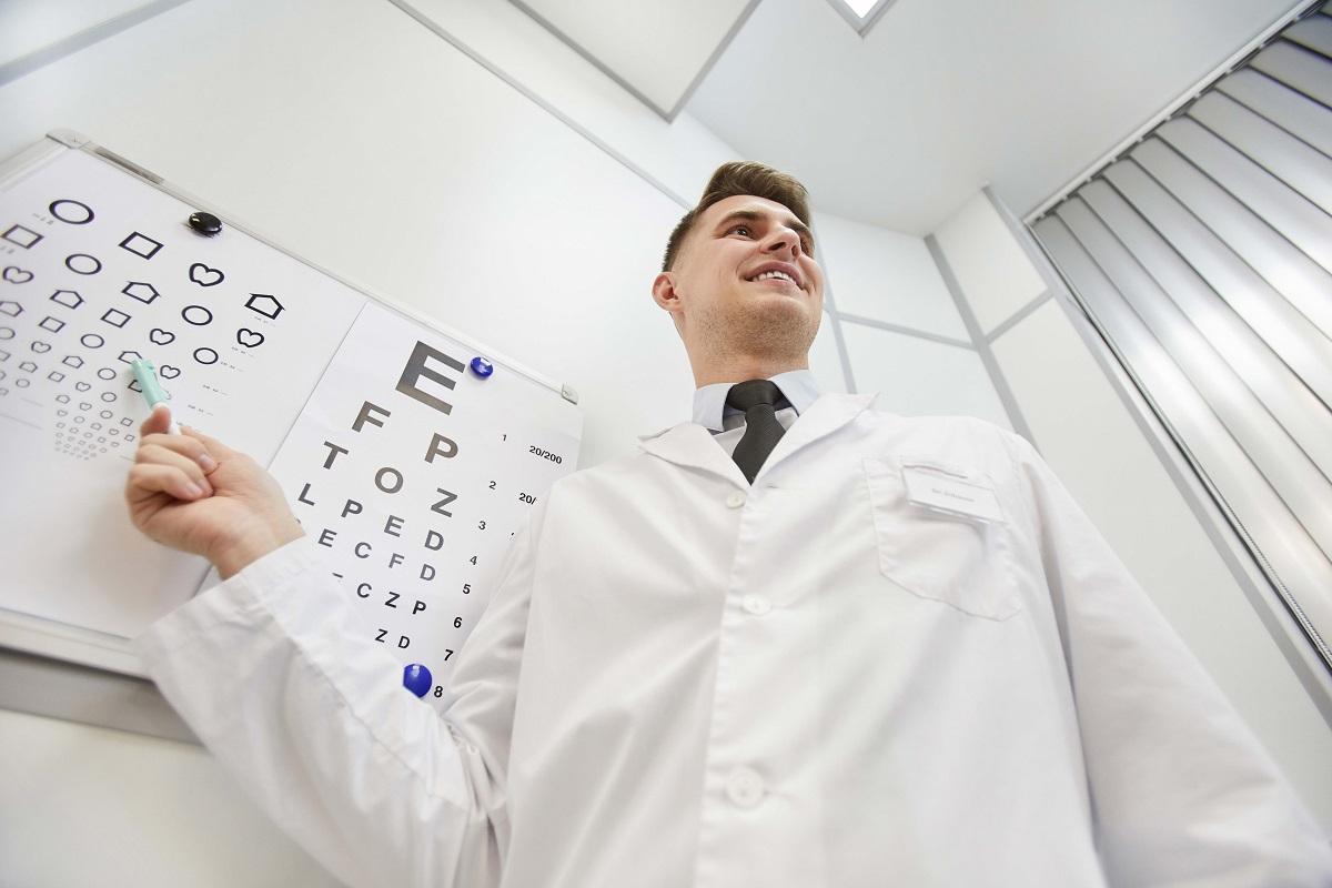 Una revisión anual de la vista puede detectar a tiempo permite patologías de gravedad.