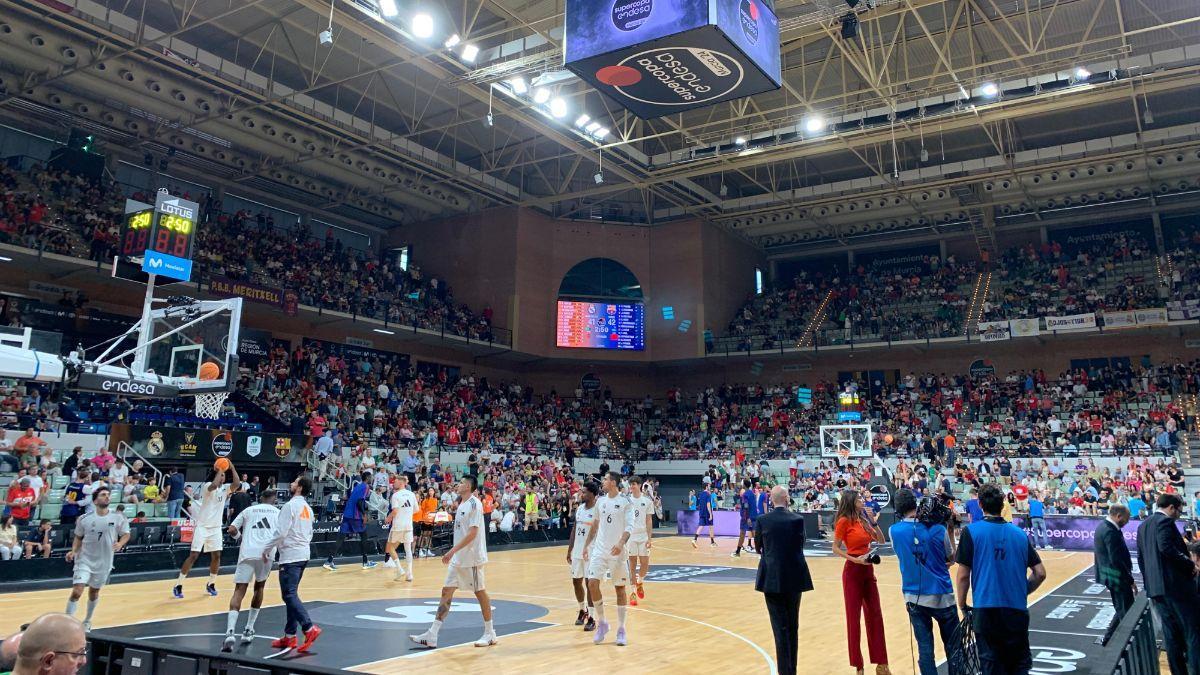 El Palacio de los Deportes de Murcia respiró un gran ambiente de baloncesto