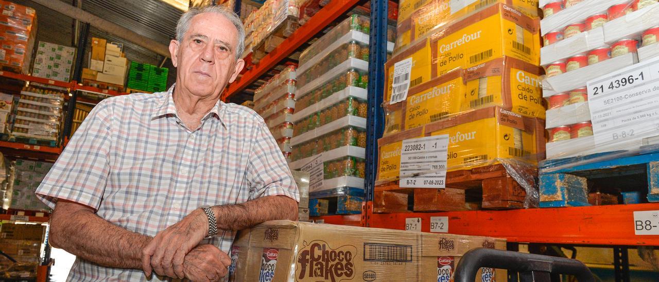 Pedro Llorca en el Banco de Alimentos de Las Palmas.