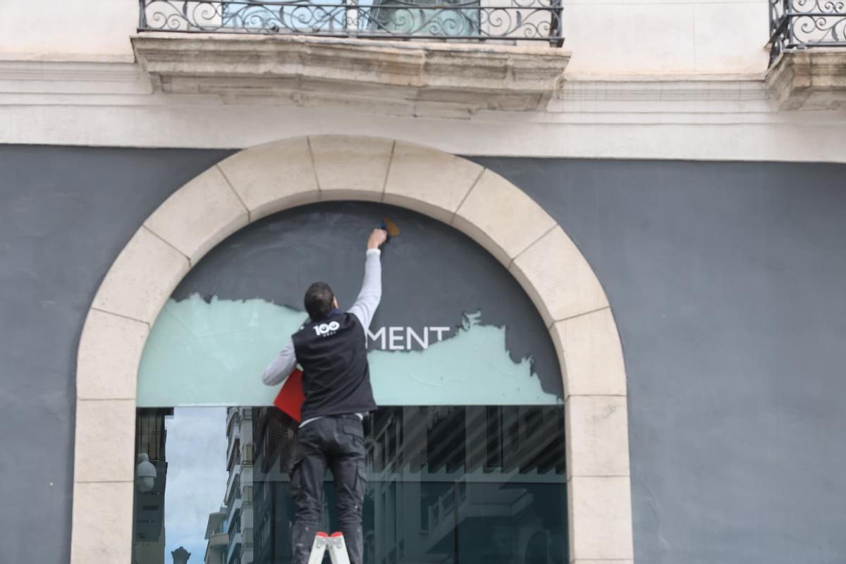 El Palas vuelve a cambiar de imagen: adiós Ayuntamiento de Alicante, hola Cámara de Comercio