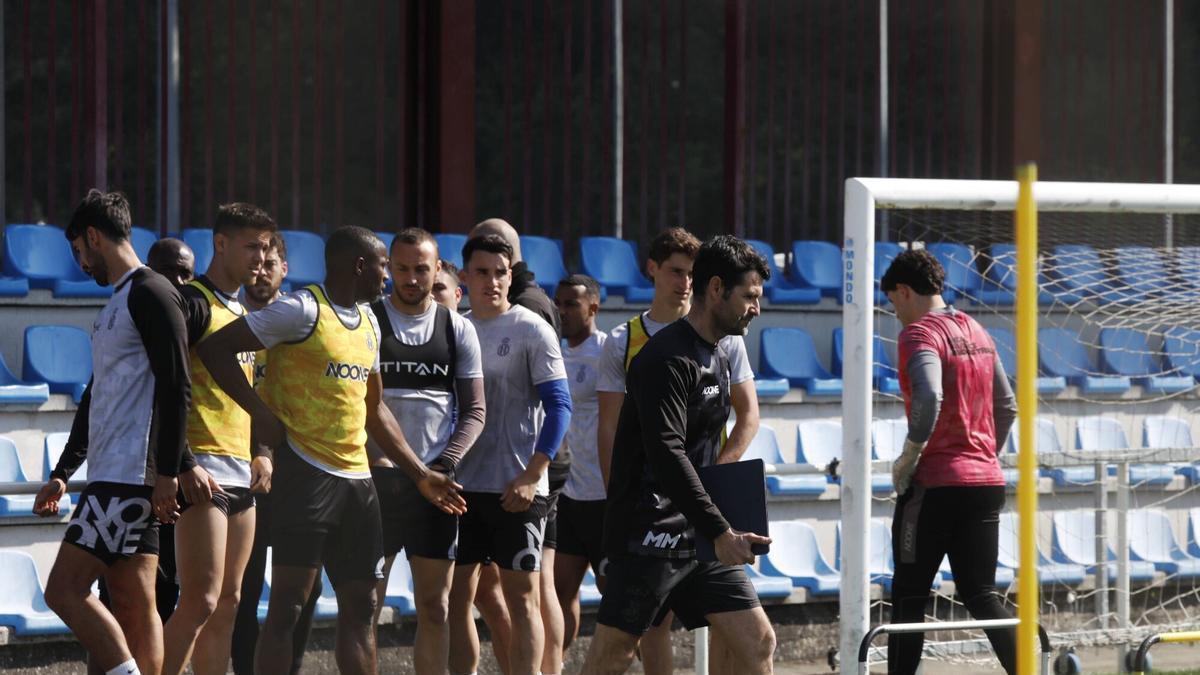 VÍDEO: Primer entrenamiento de Lolo Escobar con el Avilés