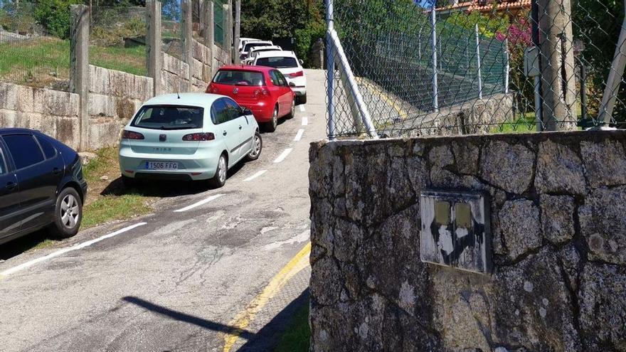 Cangas busca fincas cerca de la zona de playas para destinarlas a aparcamientos disuasorios