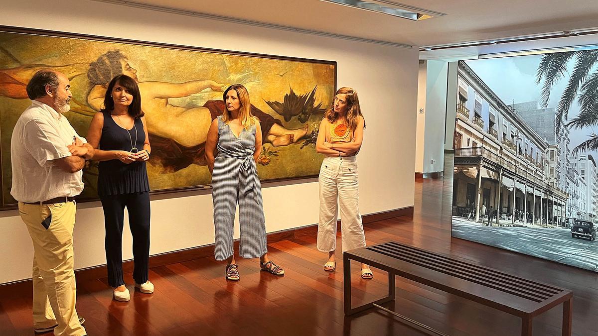 Jorge Soler, Julia Parra, María José Gadea y María Gazabat, en el nuevo espacio con obra de Pericás.