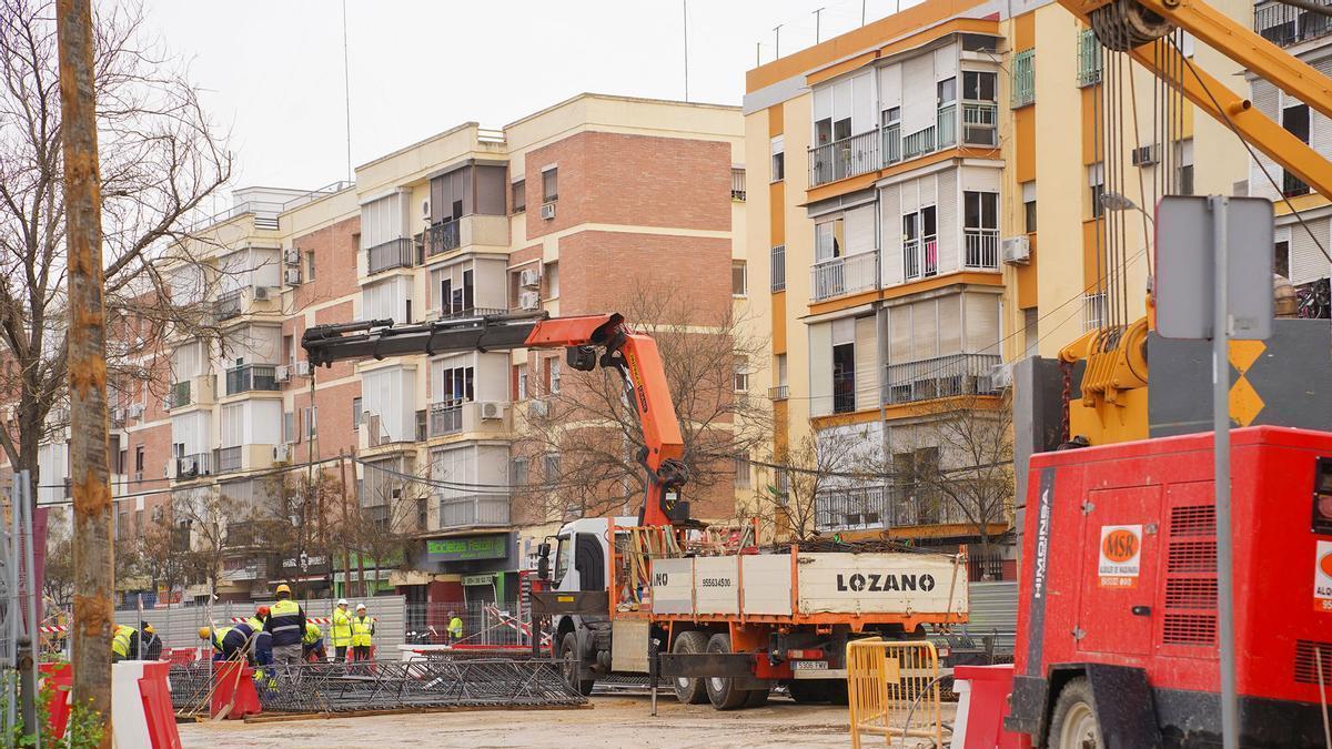 Ya pueden pedir las ayudas los comercios afectados por las obras de la línea 3 del Metro de Sevilla