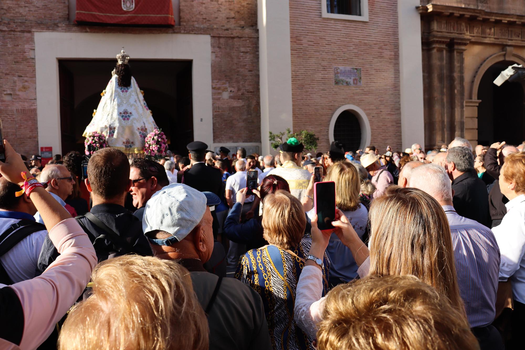 Las imágenes del regreso en romería de la Fuensanta a su santuario