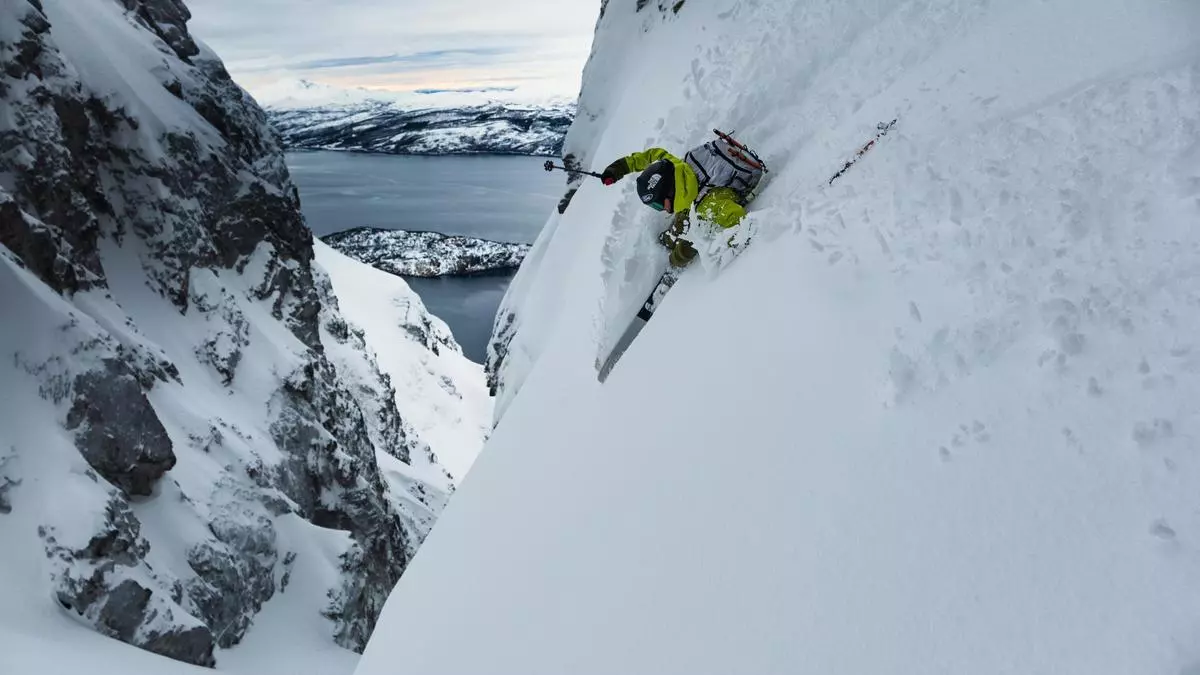 ※El freeride es un deporte de riesgo, pero detr芍s de cada bajada hay muchas horas de entrenamiento§