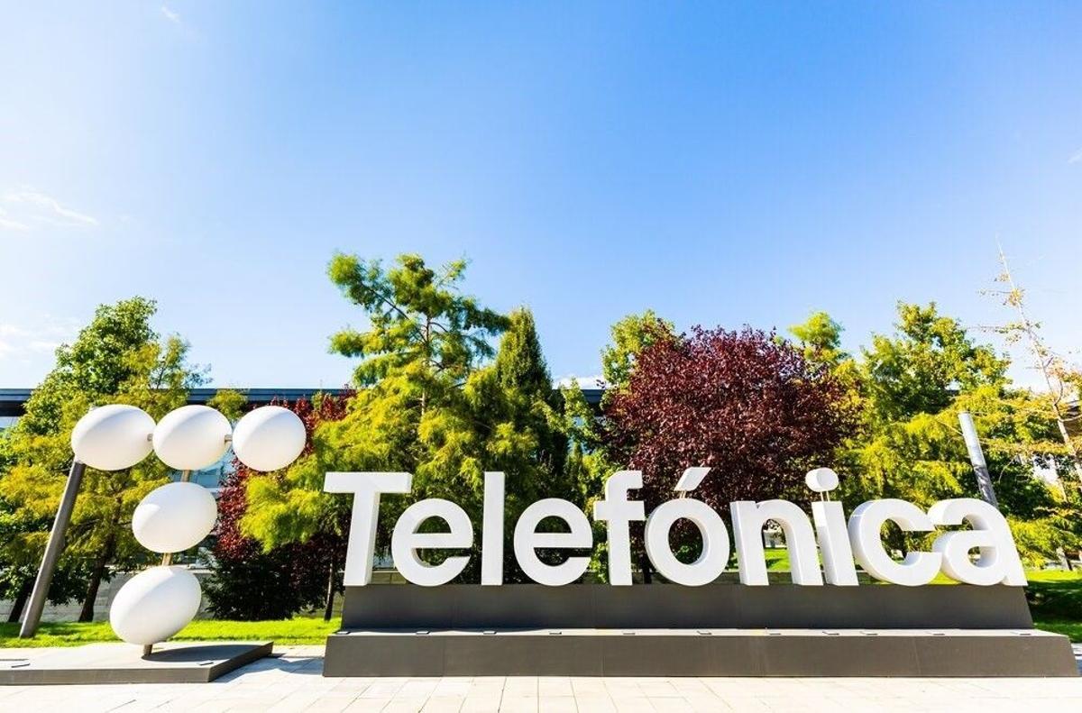 Telefónica guanya un 20% menys però millora els ingressos a tots els seus mercats