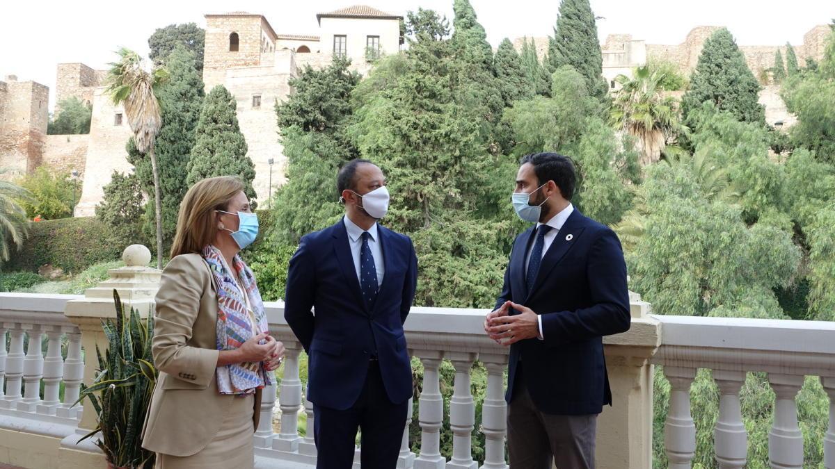 Begoña Medina, Gómez de Celis y Daniel Pérez.