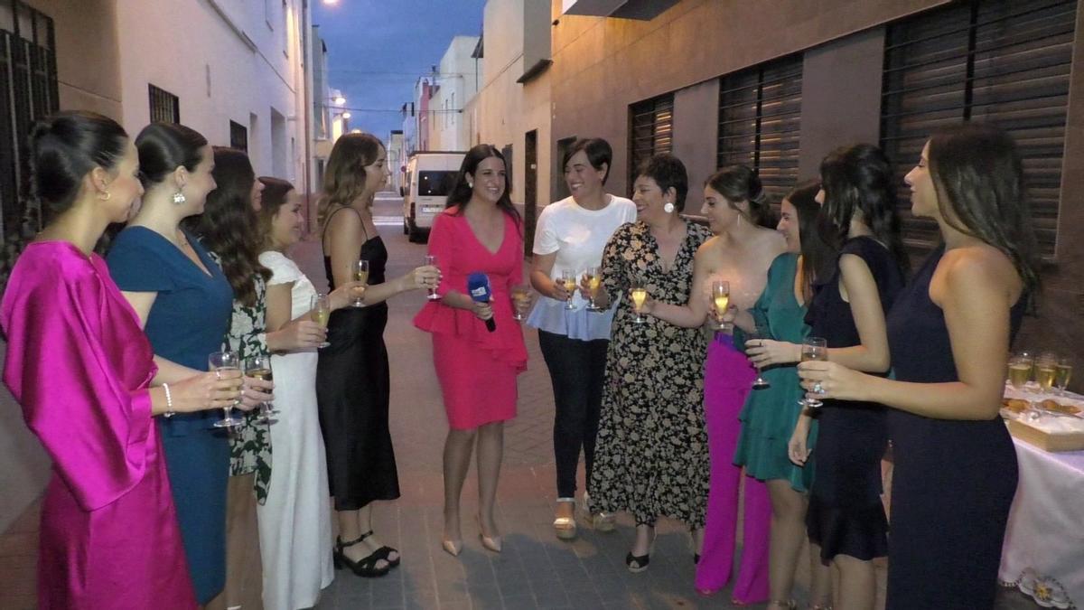 Un momento del &#039;manifest&#039; de las fiestas patronales de les Alqueries