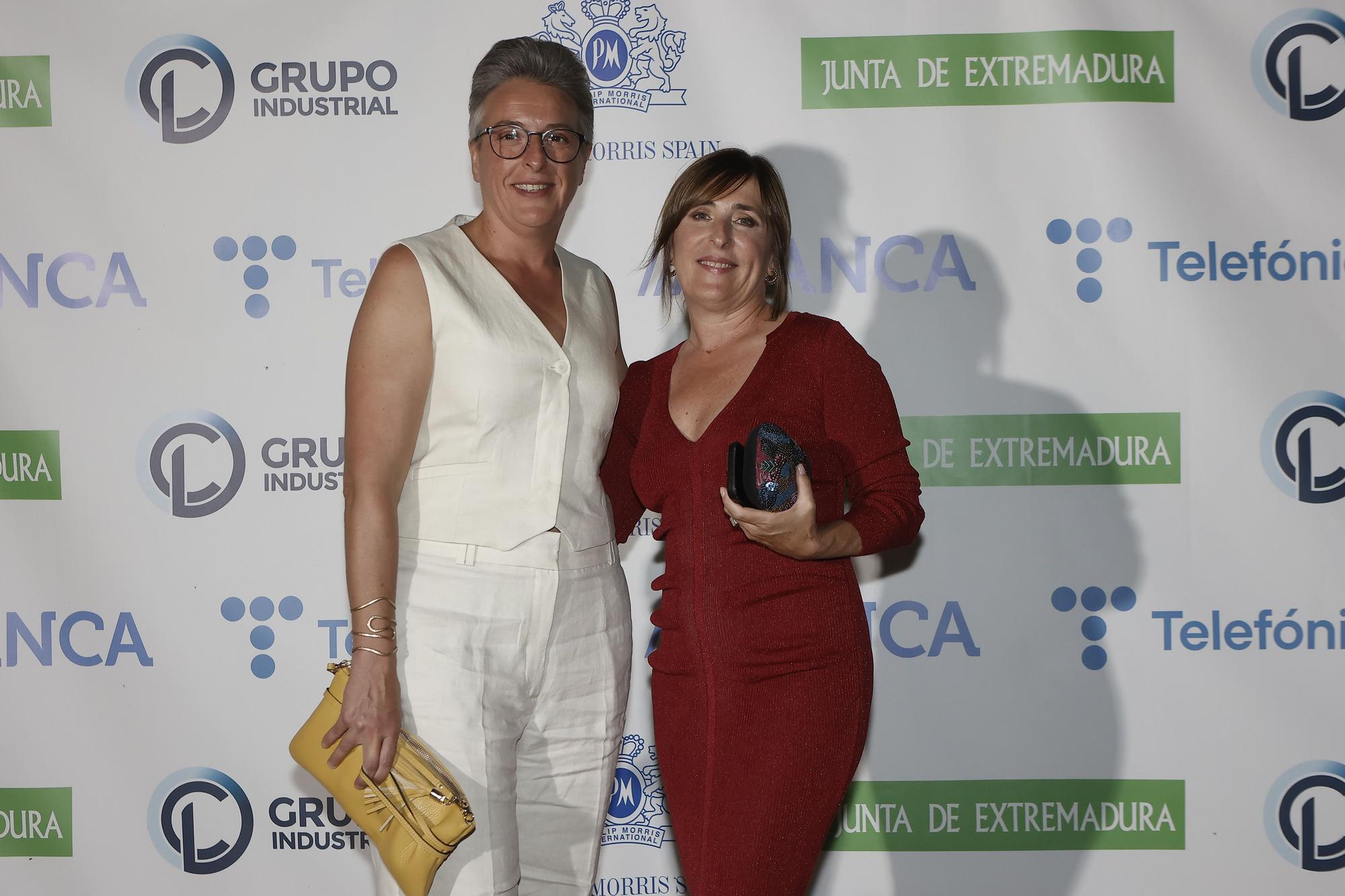 FOTOGALERÍA | Los invitados de los Premios Empresario del Año posan para El Periódico Extremadura