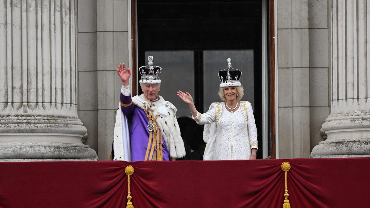 Los Reyes de Inglaterra en la coronación