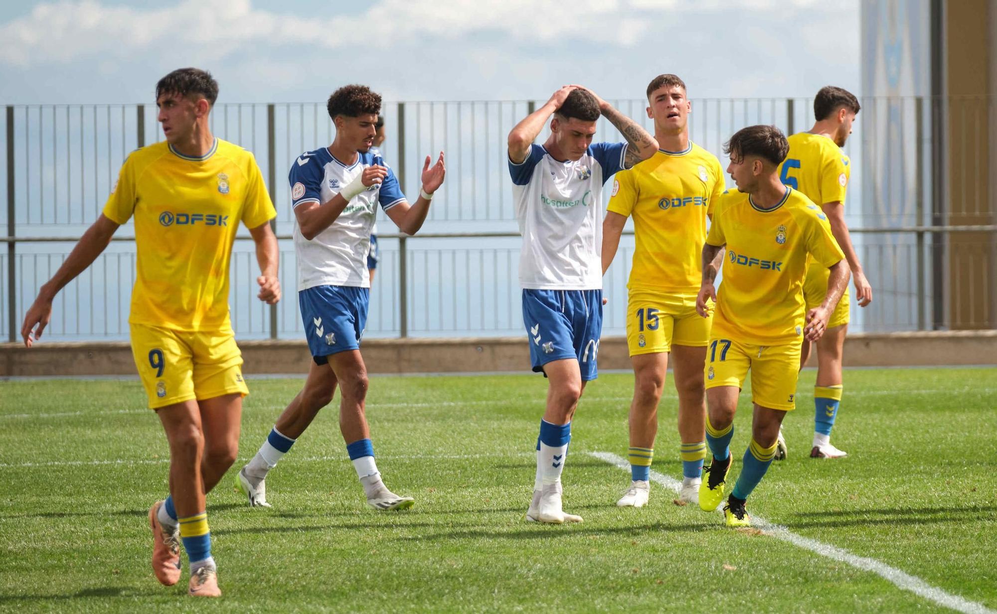 Derbi de Tercera RFEF entre CD Tenerife B y Las Palmas Atlético