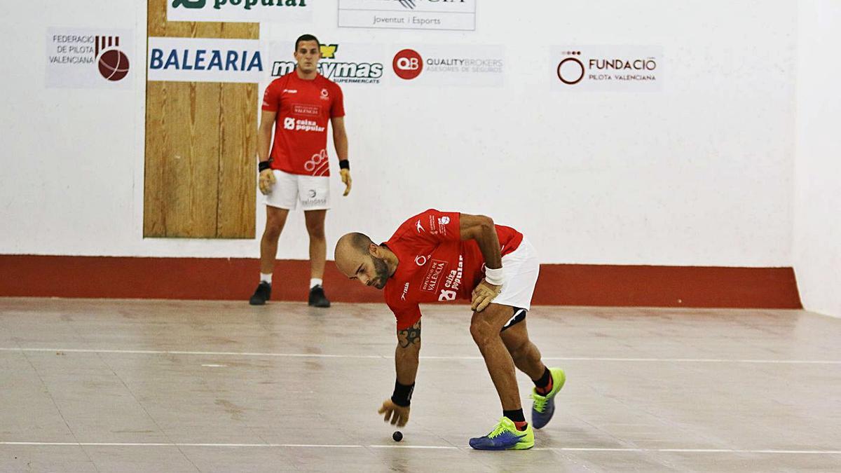 Ian Brisca, en acción durante la partida de ayer.