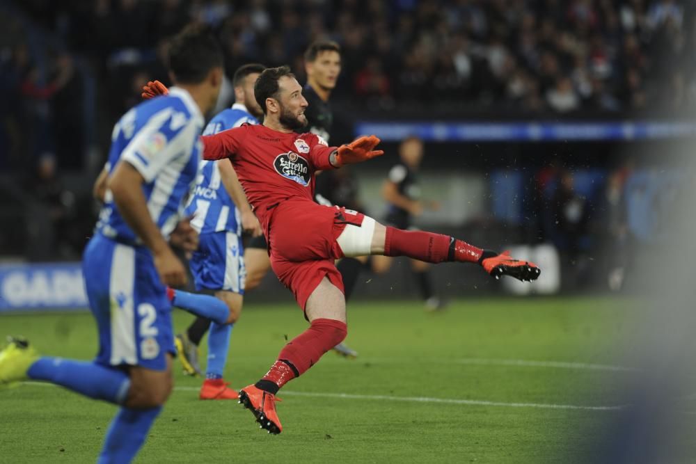 El Dépor remonta y le gana 4-2 al Málaga