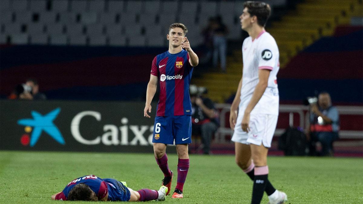 Gavi, en una acción del partido contra el Sevilla