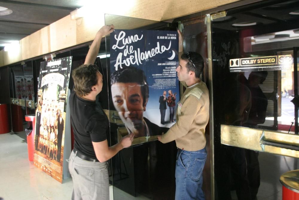 Entrada del cine Astoria.