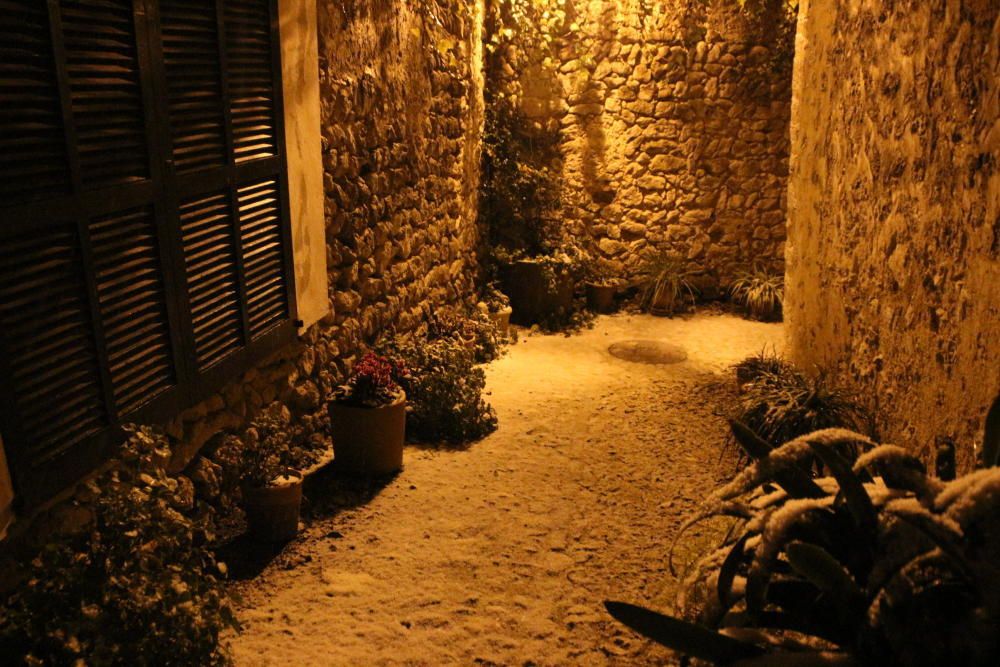 In der Nacht auf Samstag (2.12.) schneite es in den Dörfern der Tramuntana.