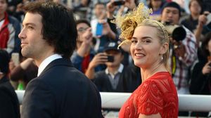 Després de més d’un any junts, Kate Winslet i la seva parella Ned Rock’nroll han decidit passar per l’altar amb un casament secret.