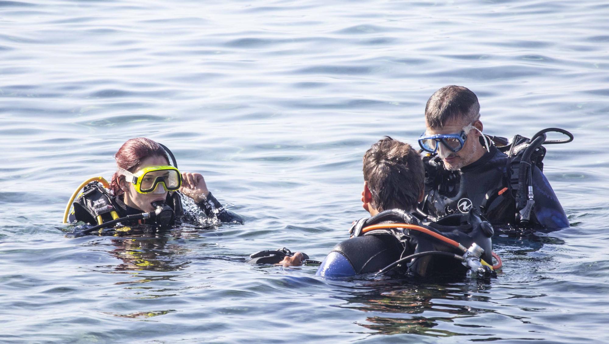 Las escuelas de buceo en Alicante son un "boom" tras la pandemia