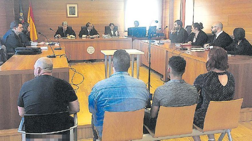 Cárcel por grabar el sexo con un cliente de Castellón y chantajearlo con enviarlo