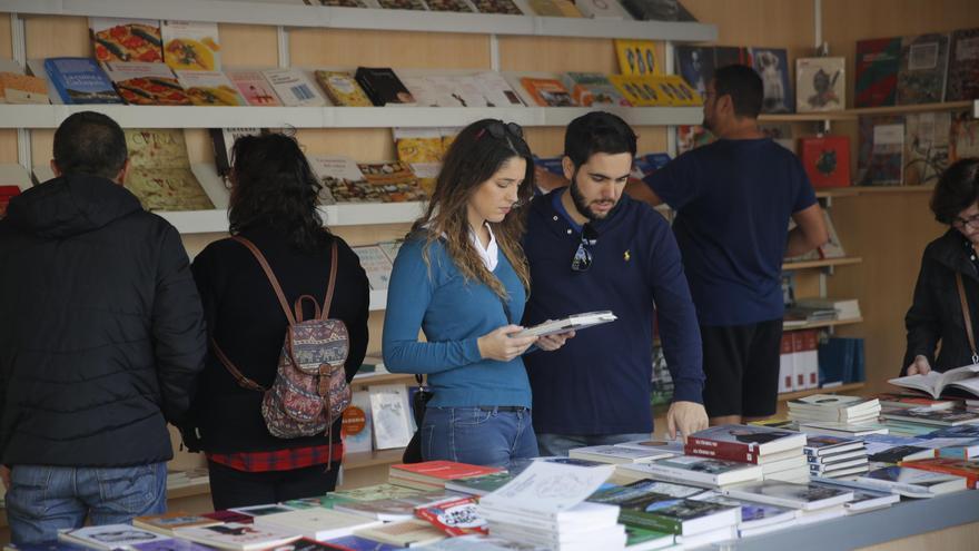 La Plaça del Llibre de València torna al Jardí Botànic