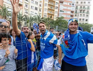 Luceros se viste de blanquiazul catorce años después