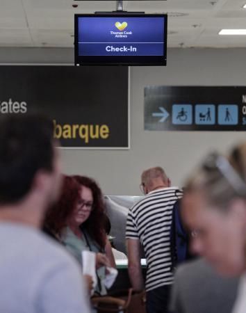 Pasajeros de Thomas Cook en el Tenerife Sur