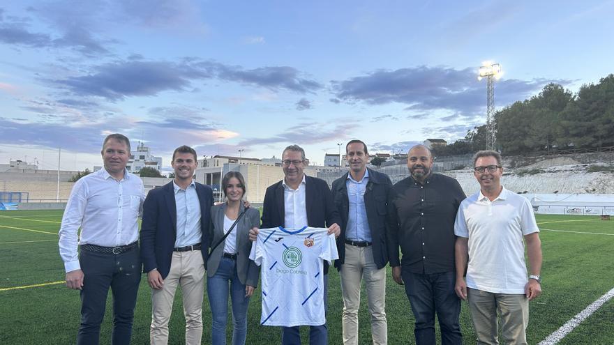 Benissa inaugura el nuevo césped artificial del campo de fútbol