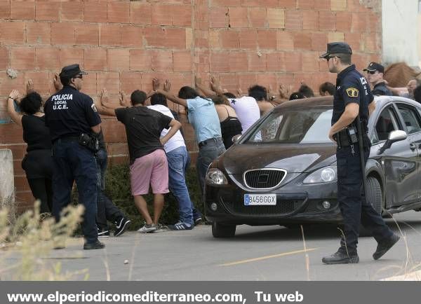 GALERÍA DE FOTOS - Espectacular redada policial en el barrio la Unión