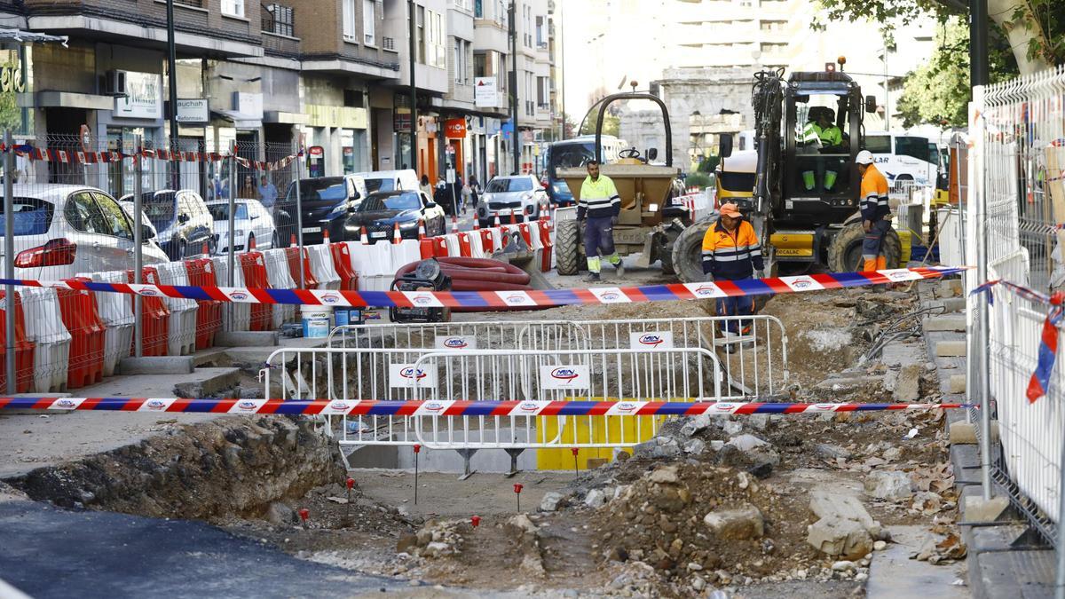Las obras siguen avanzando en Hernán Cortés dos meses después del reventón (24-10-23)