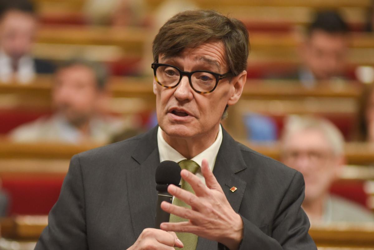 Illa demana a ERC que negociï els pressupostos i els republicans repliquen que només ho faran si «pressiona el PSOE» amb l’IRPF