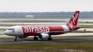 Un avión de la de la compañía aérea AirAsia.