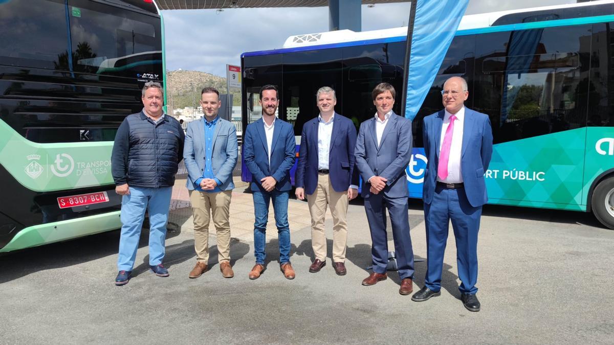 Presentación De Los Nuevos Buses.