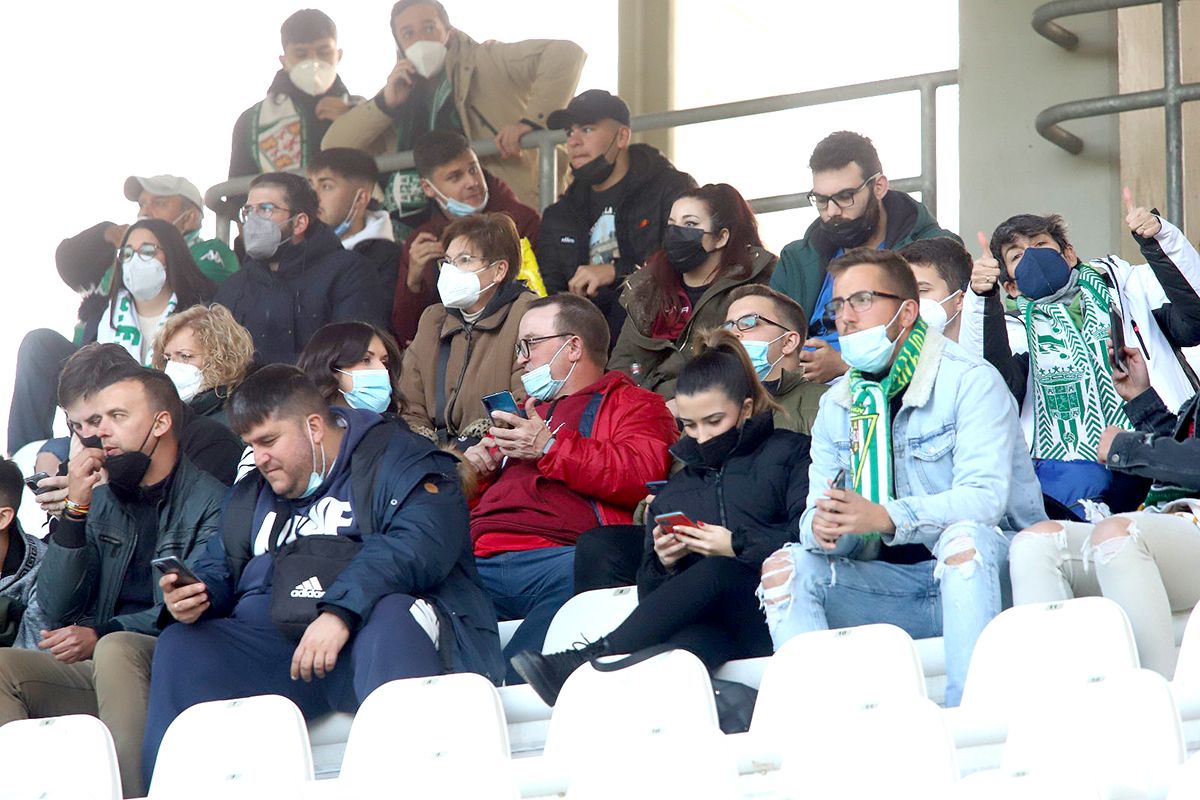 Córdoba CF - Xerez DFC: Las imágenes de la afición en el Arcángel