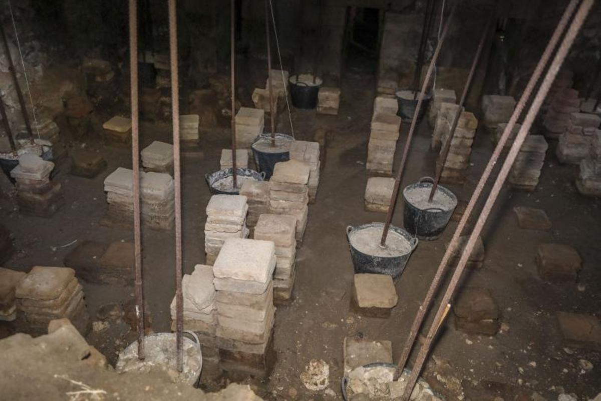 La UA retoma las excavaciones en el yacimiento de La Alcudia en busca de la palestra romana