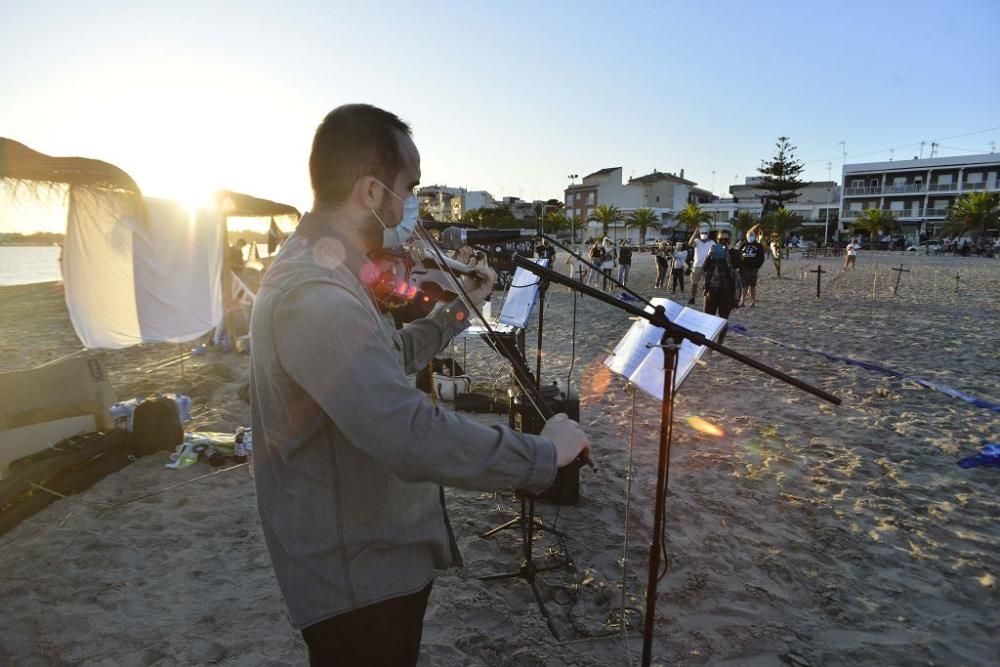 Tercer día consecutivo de protestas por el Mar Menor: Playa Villananitos