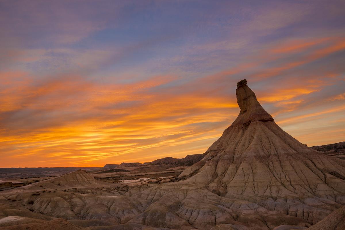 Desde Tudela resulta imprescindible dar un salto hasta las Bardenas Reales.