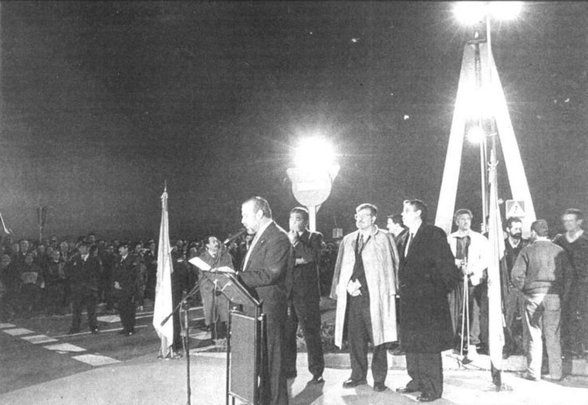 Inauguración del Puente Real en 1994.