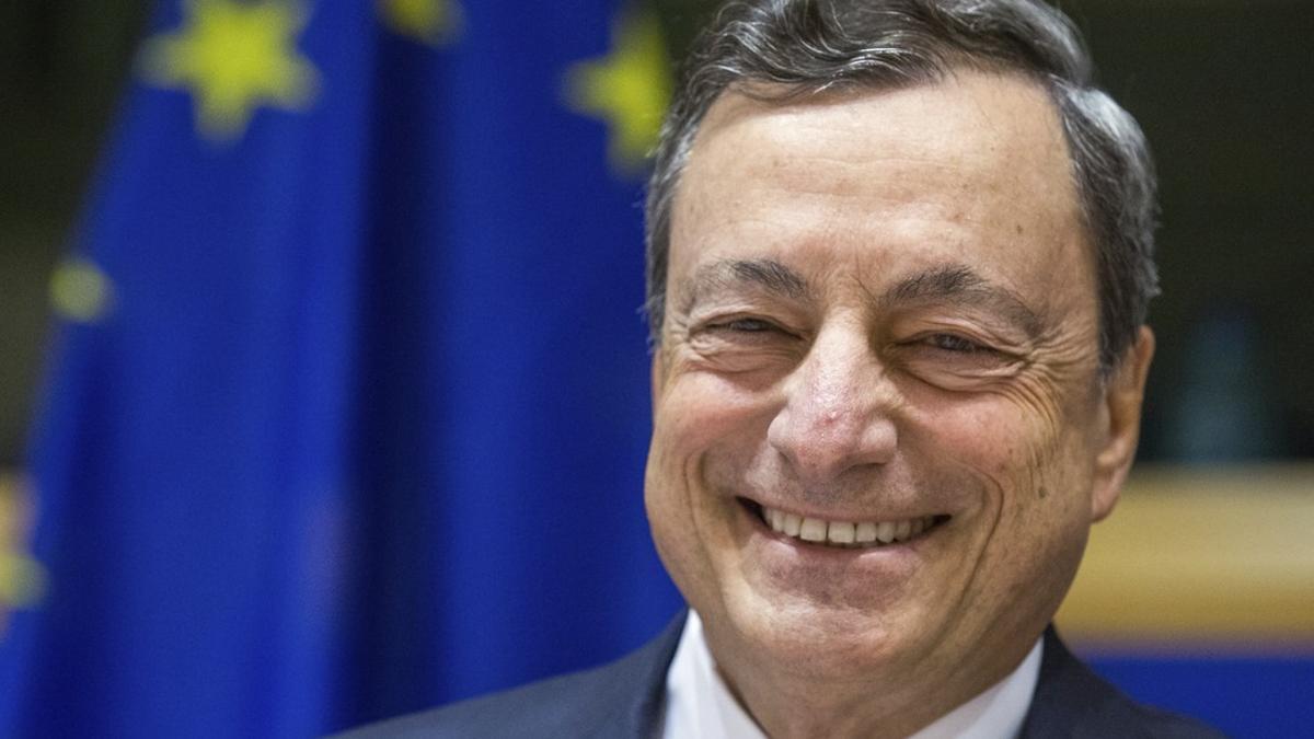 DRAGHI APREMIA A LOS BANCOS A PREPARARSE &quot;A TIEMPO&quot; PARA EL &quot;BREXIT&quot;